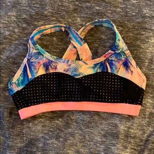 Brand new Runners Love Yoga sports bra